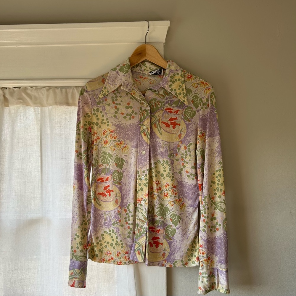 Goldfish printed button up
